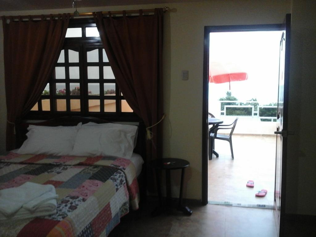Puerta Sol Inn Manglaralto ภายนอก รูปภาพ